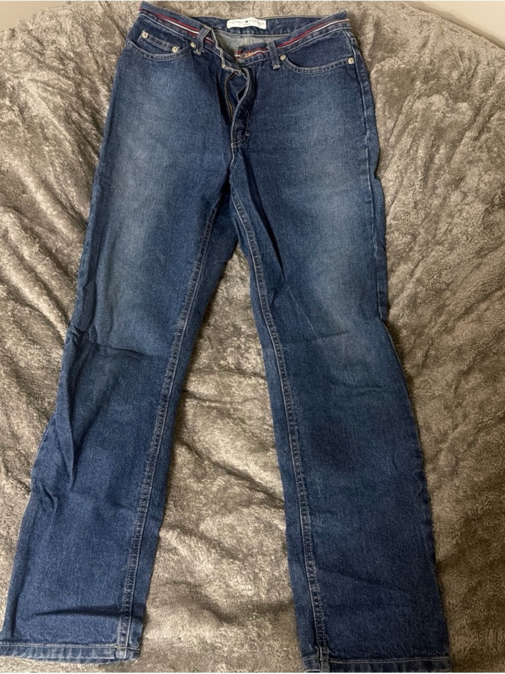 Women’s size 6 Tommy Hilfiger  Dark Blue Straight-Leg Jeans

29 inseam